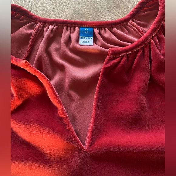 Old Navy Elbow- Sleeve Split- Neck Velvet Swing Blouse - Picture 5 of 6